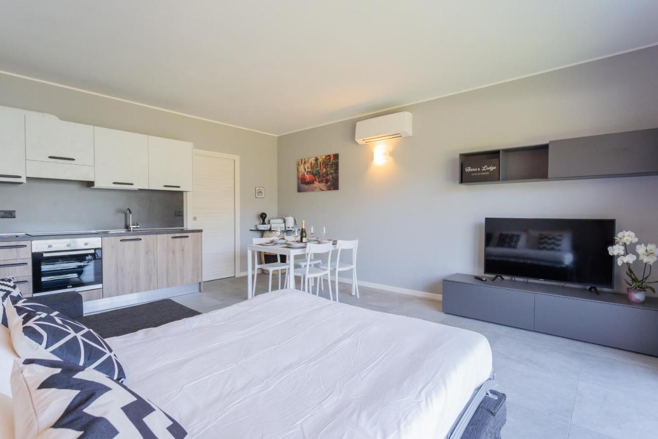 Anna'S Lodge Quiet & Charme By Rent All Como Pianello Del Lario ภายนอก รูปภาพ